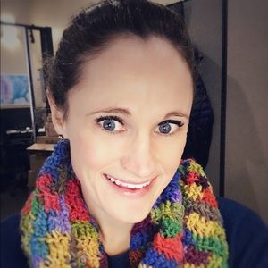 Meet your Posher, Holly